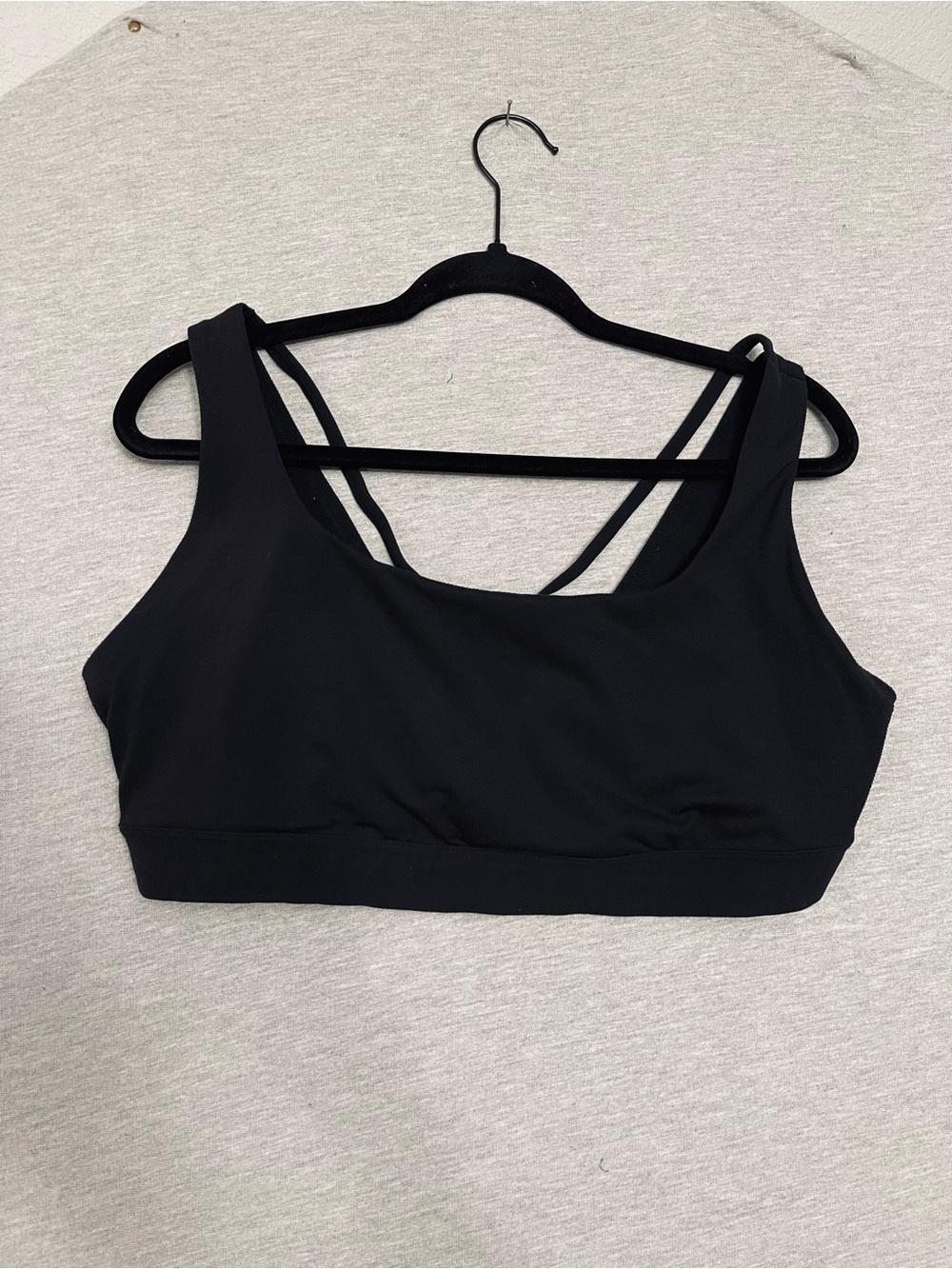 Athleta Black Women's Strappy Sports Bra